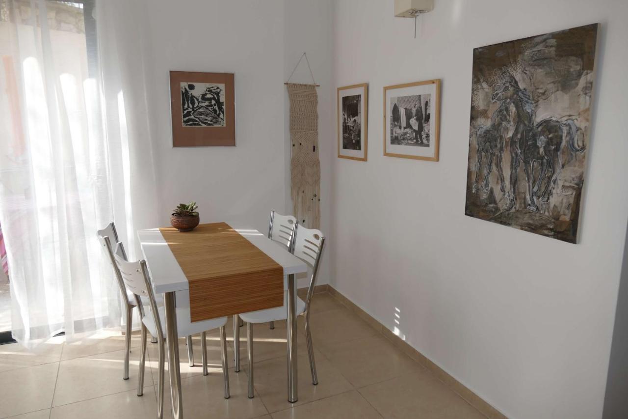 בית האומנים Artist Home Neve Ilan Eksteriør bilde